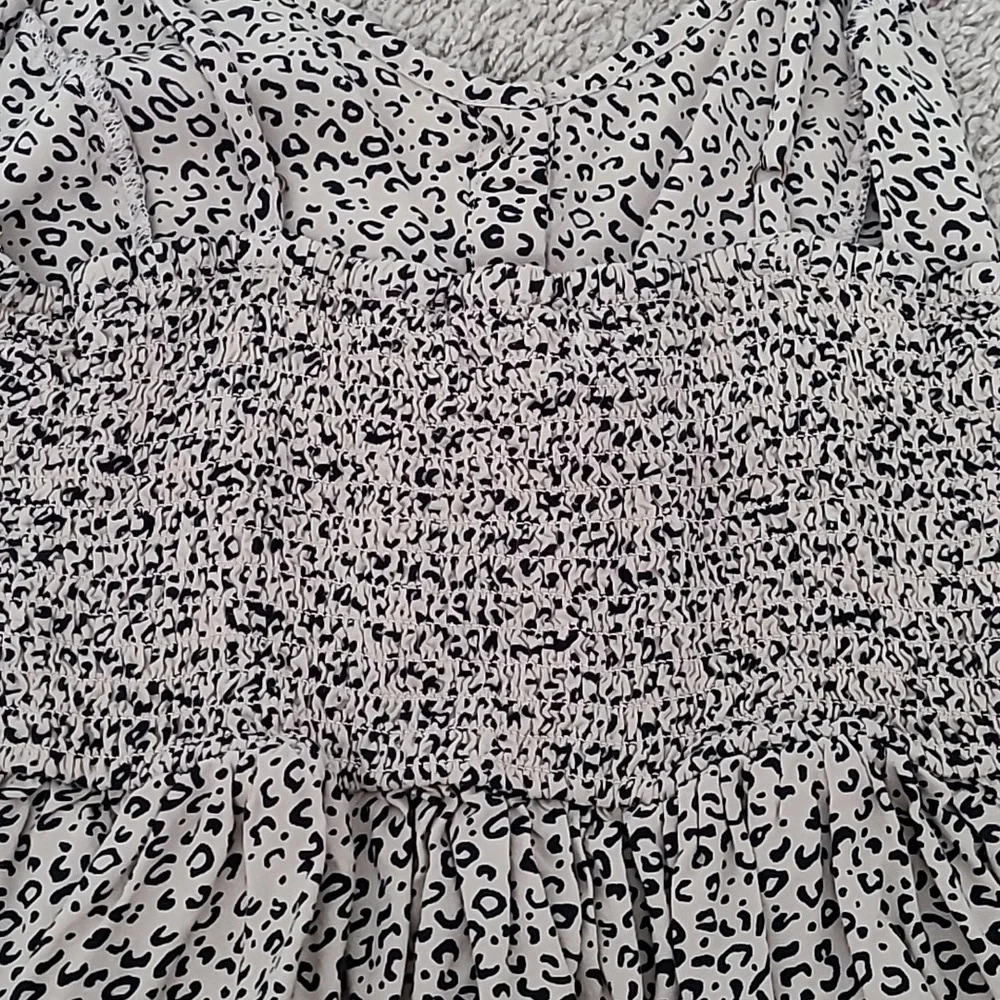 Cheeta print peplum tank - Picture 6 of 6